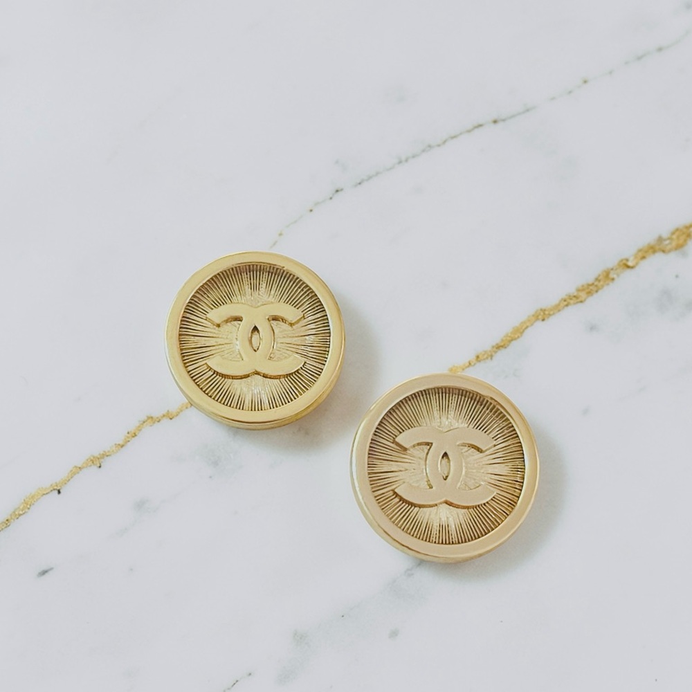 Luxury Gold Starburst Upcycled Button Earrings 20mm